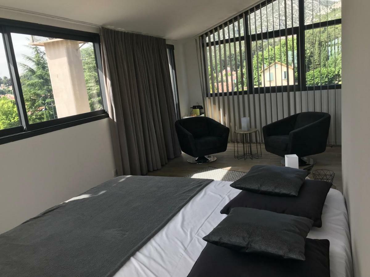 Villa St Ange Gemenos Bagian luar foto